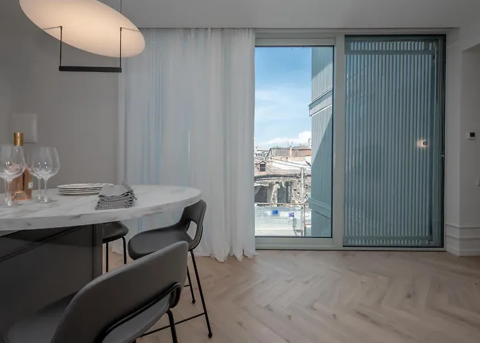 Metekhi Elegance-Classic Charm In Tbilisi\'S Heart