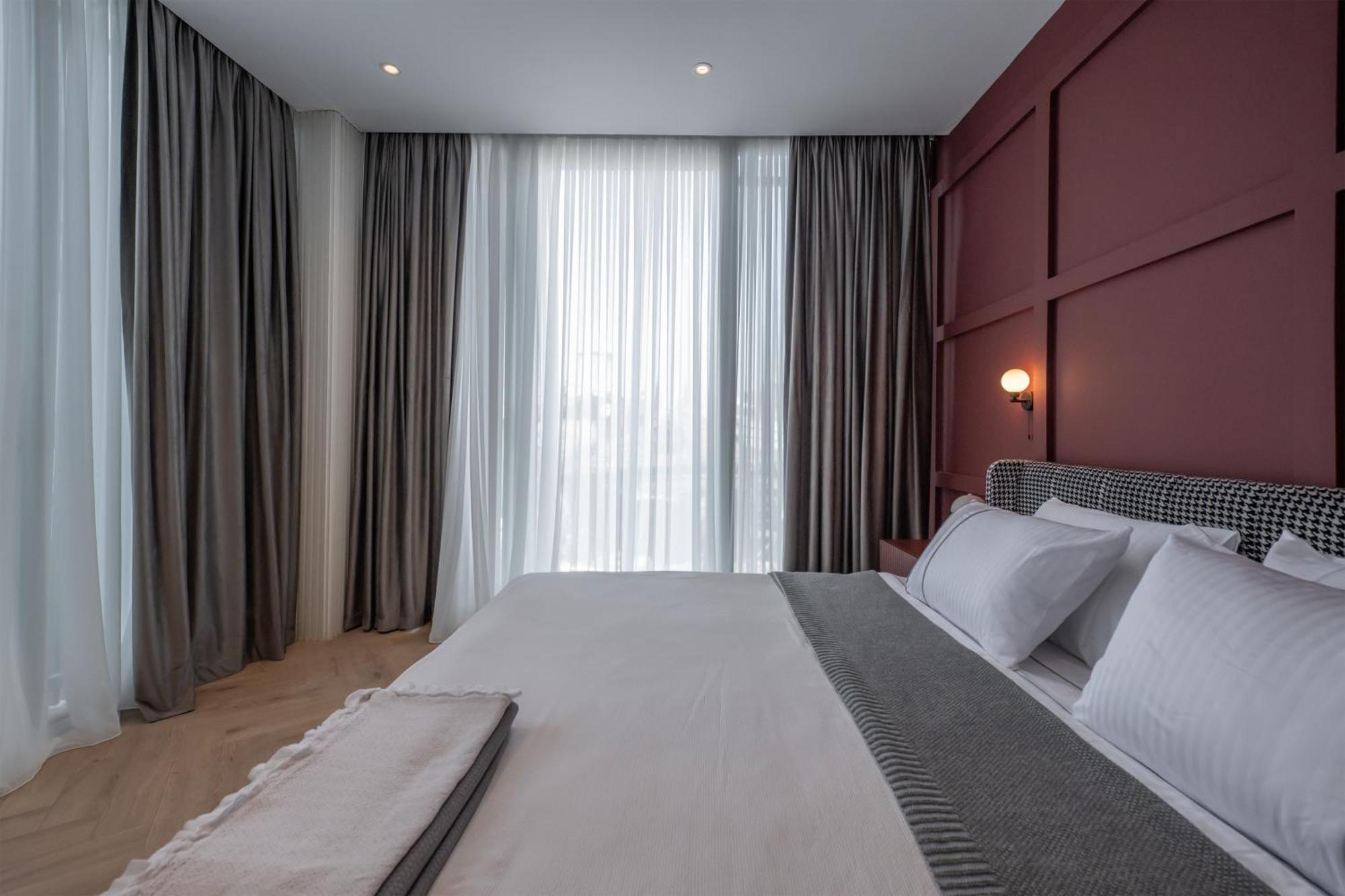 Metekhi Elegance-classic Charm In Tbilisi's Heart Апартаменти *